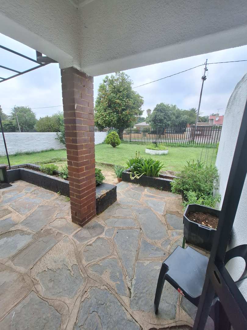 3 Bedroom Property for Sale in Roseacres Gauteng