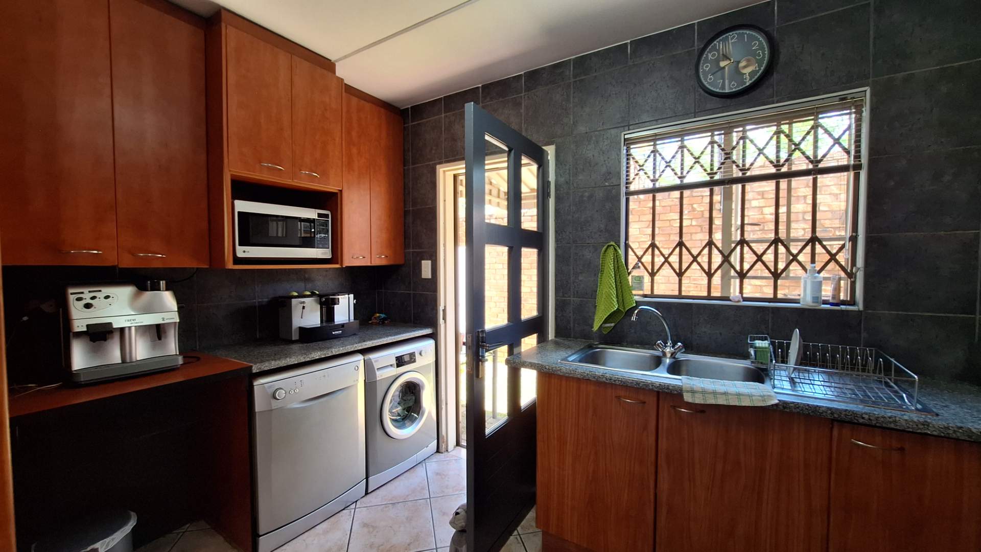 To Let 2 Bedroom Property for Rent in Bellairspark Gauteng