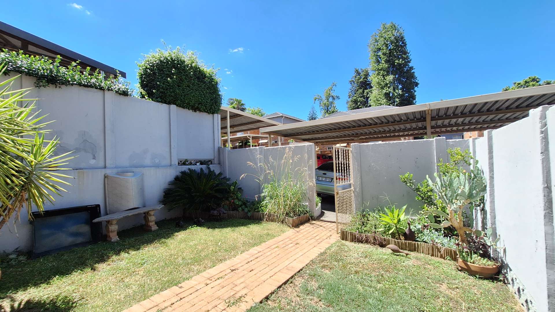 To Let 2 Bedroom Property for Rent in Bellairspark Gauteng