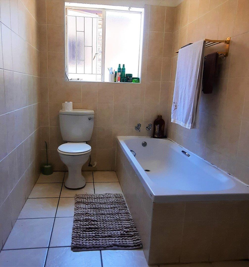 3 Bedroom Property for Sale in Terenure Gauteng