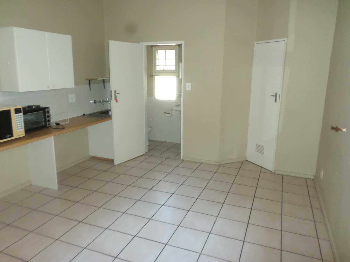 To Let 1 Bedroom Property for Rent in Riviera Gauteng