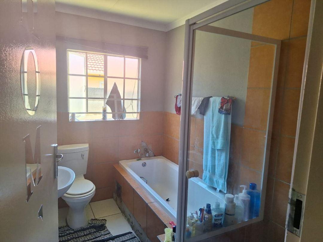 3 Bedroom Property for Sale in Terenure Gauteng