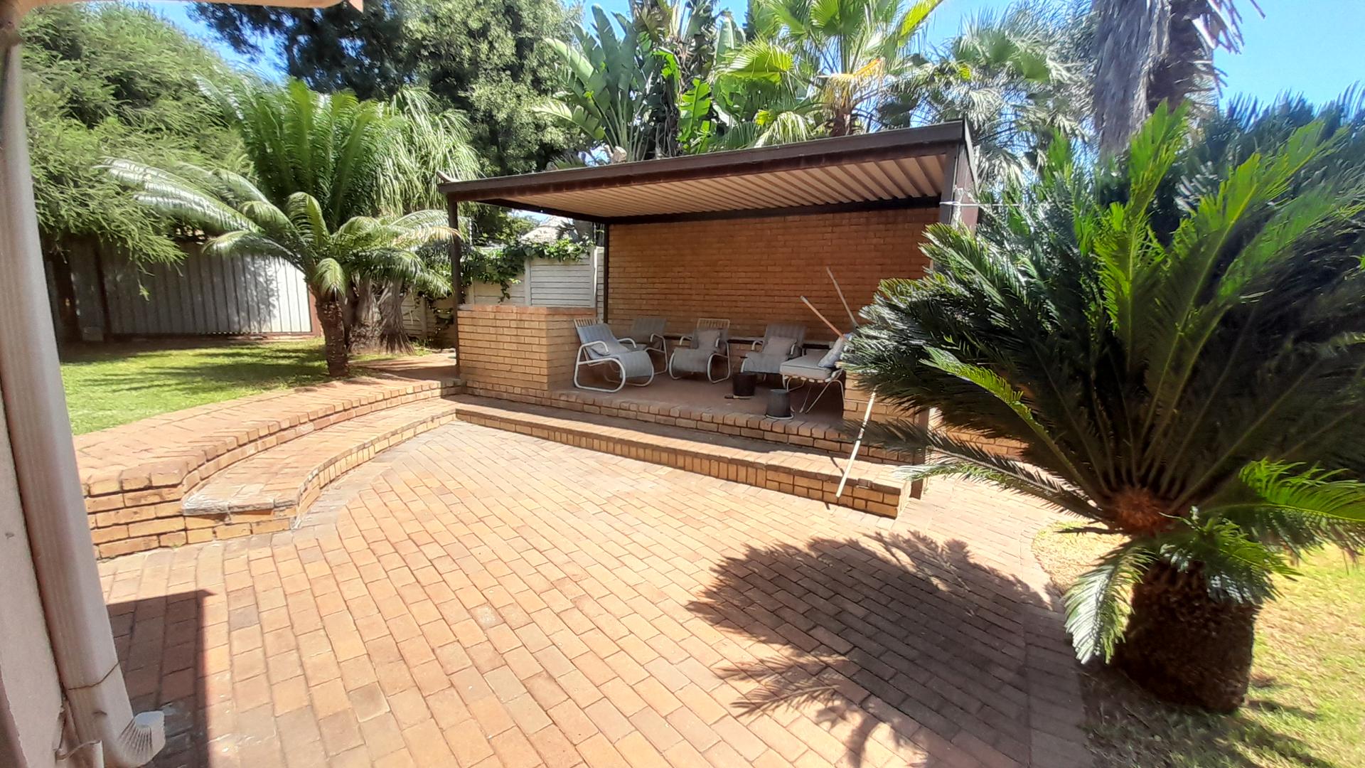 3 Bedroom Property for Sale in Birchleigh Gauteng