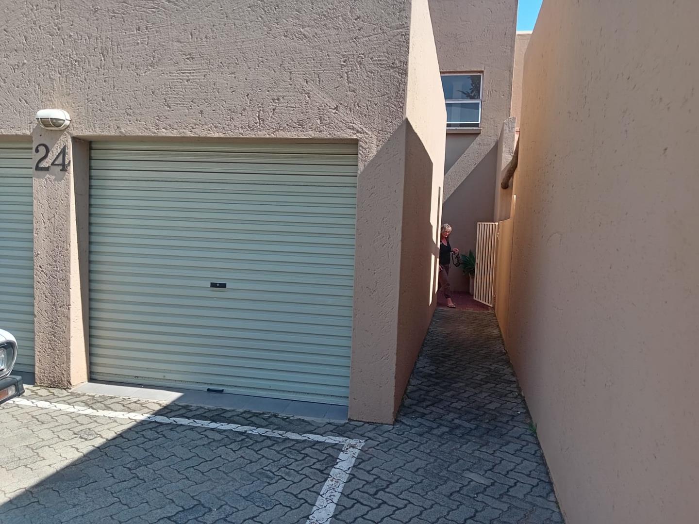 3 Bedroom Property for Sale in Edleen Gauteng