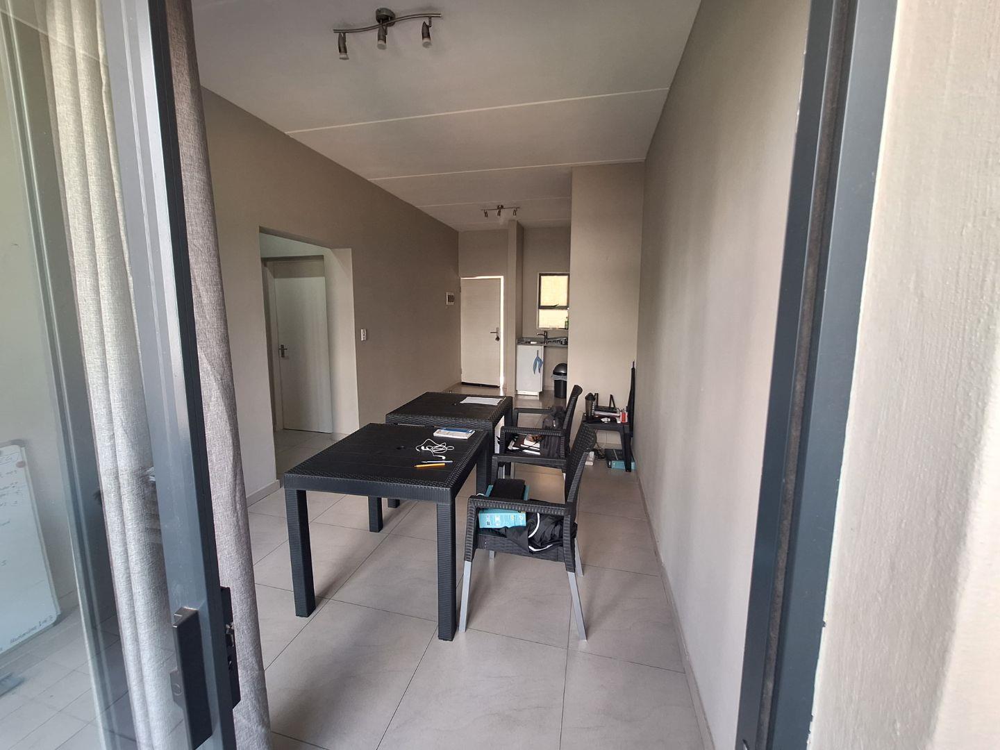 To Let 2 Bedroom Property for Rent in North Riding Gauteng