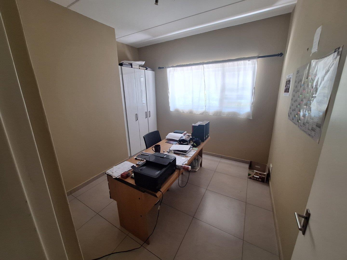 To Let 2 Bedroom Property for Rent in North Riding Gauteng