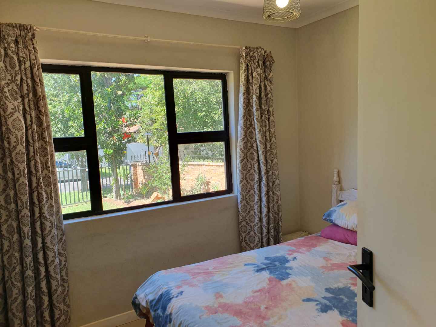 3 Bedroom Property for Sale in Oakdene Gauteng