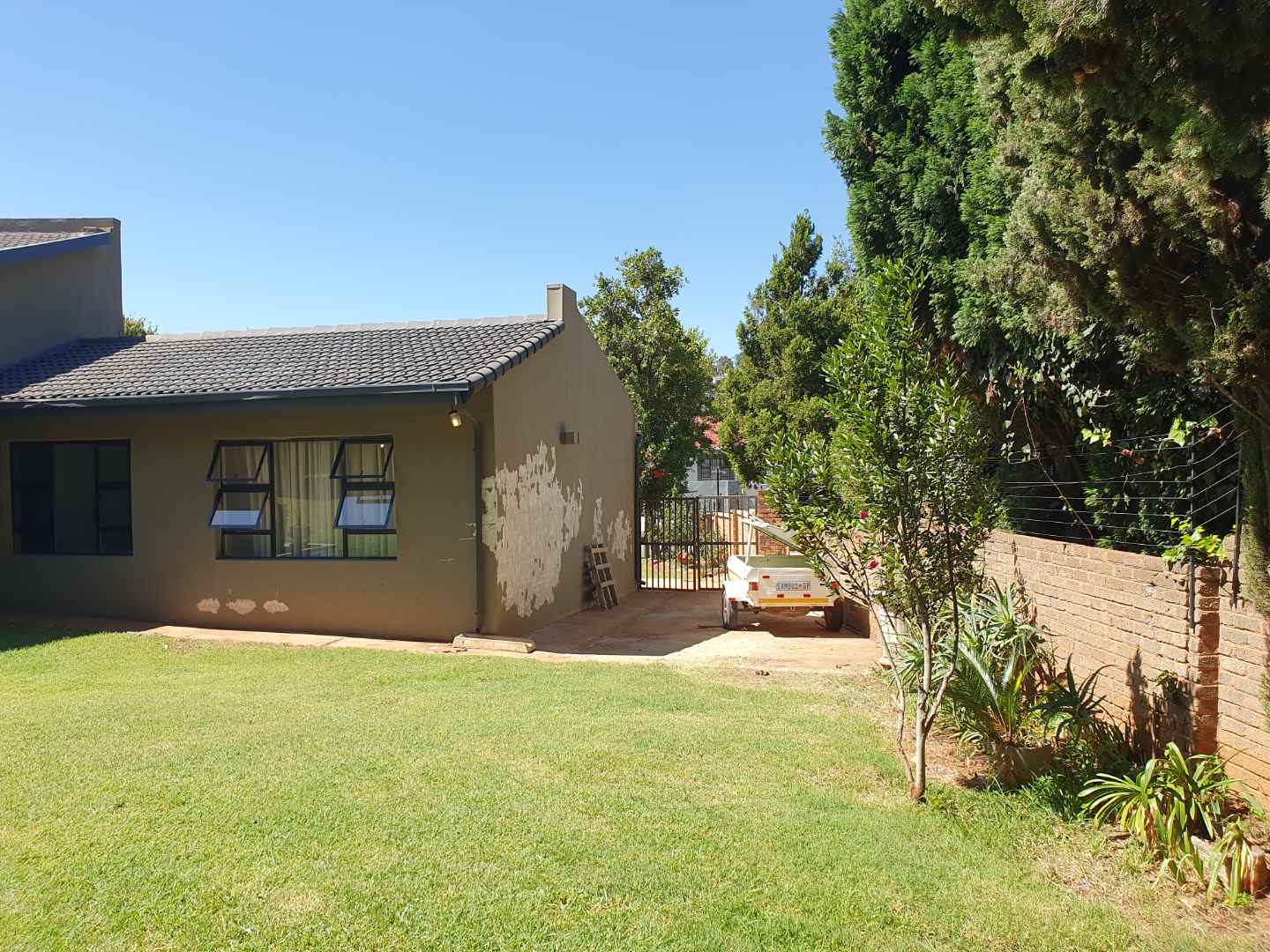 3 Bedroom Property for Sale in Oakdene Gauteng