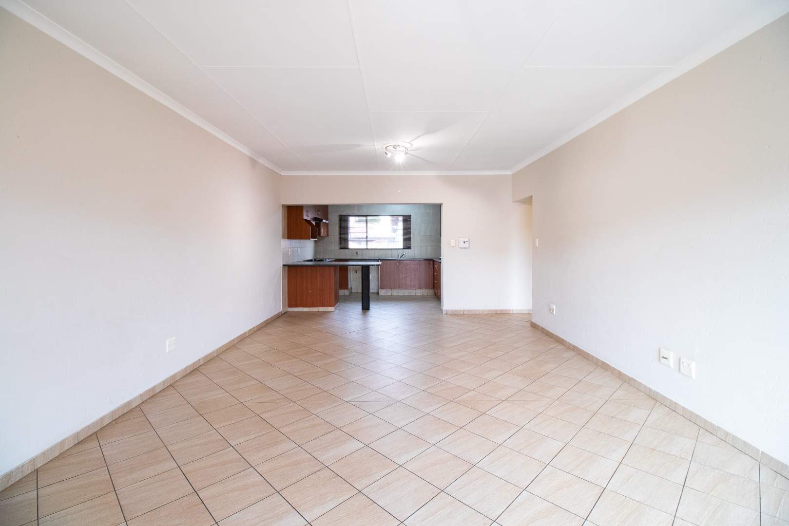 To Let 3 Bedroom Property for Rent in Beyerspark Gauteng