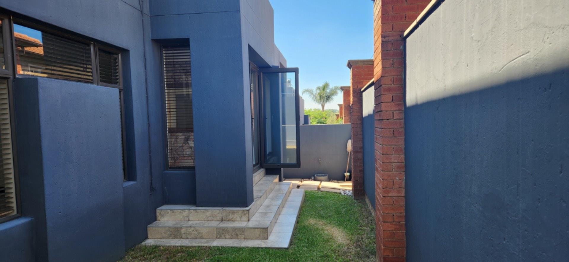 3 Bedroom Property for Sale in Bassonia Gauteng