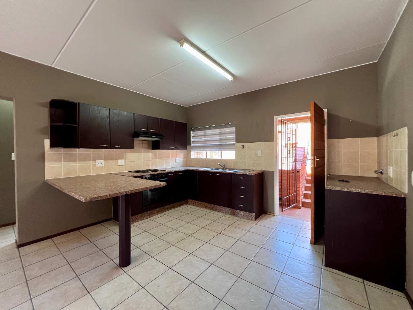 To Let 2 Bedroom Property for Rent in Weltevreden Park Gauteng