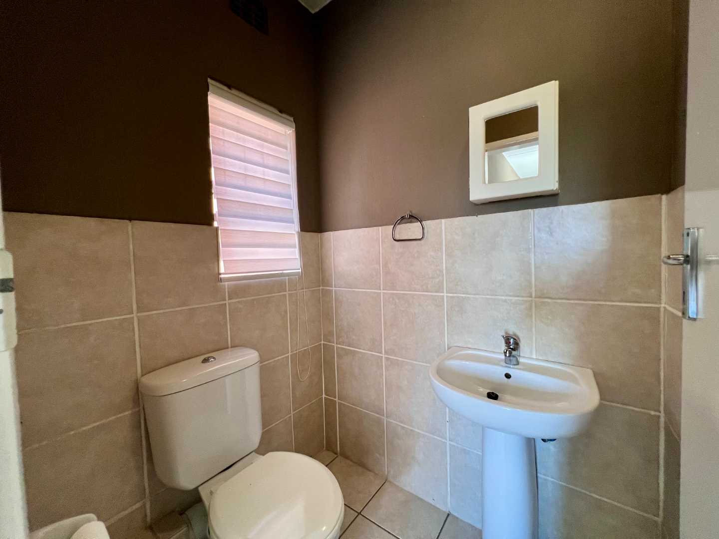 To Let 2 Bedroom Property for Rent in Weltevreden Park Gauteng