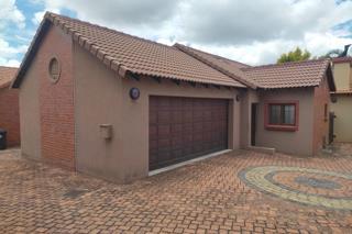 3 Bedroom Property for Sale in Rua Vista Gauteng