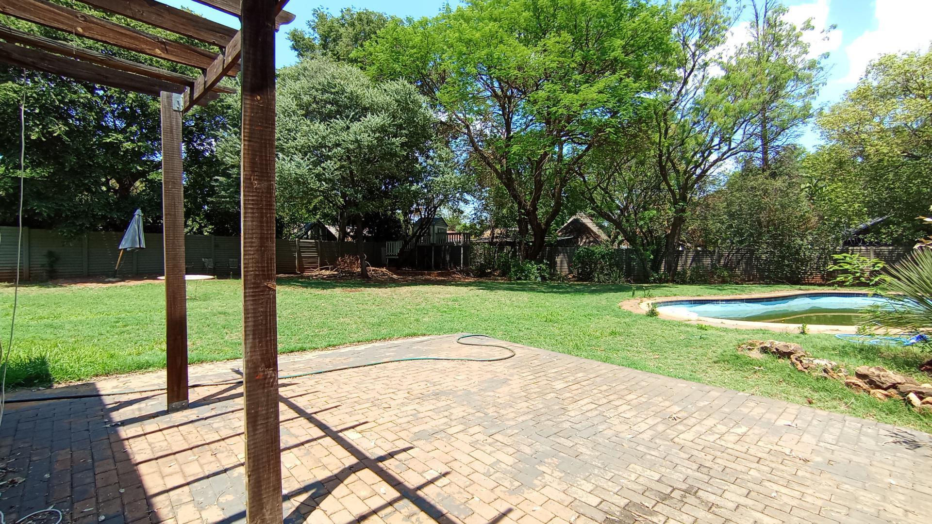 4 Bedroom Property for Sale in Eldoraigne Gauteng