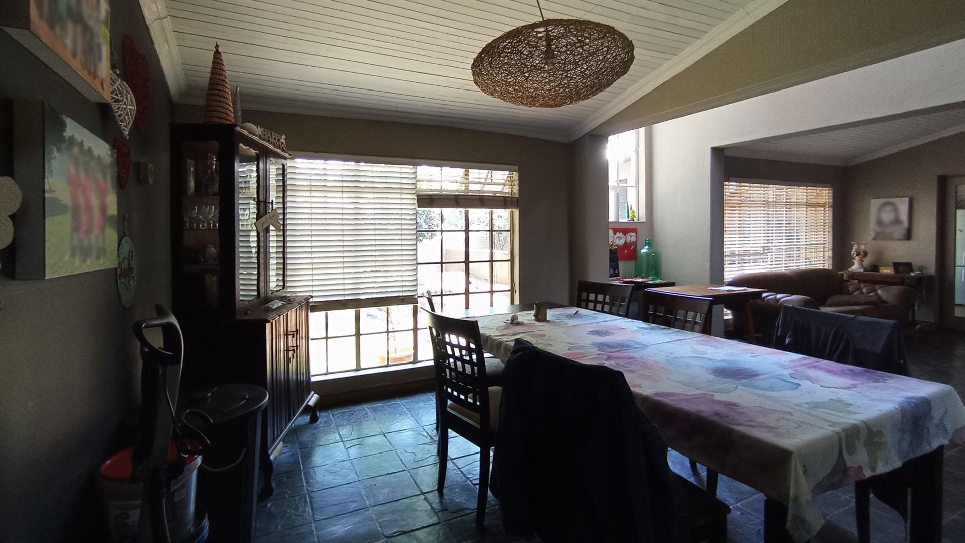 4 Bedroom Property for Sale in Eldoraigne Gauteng