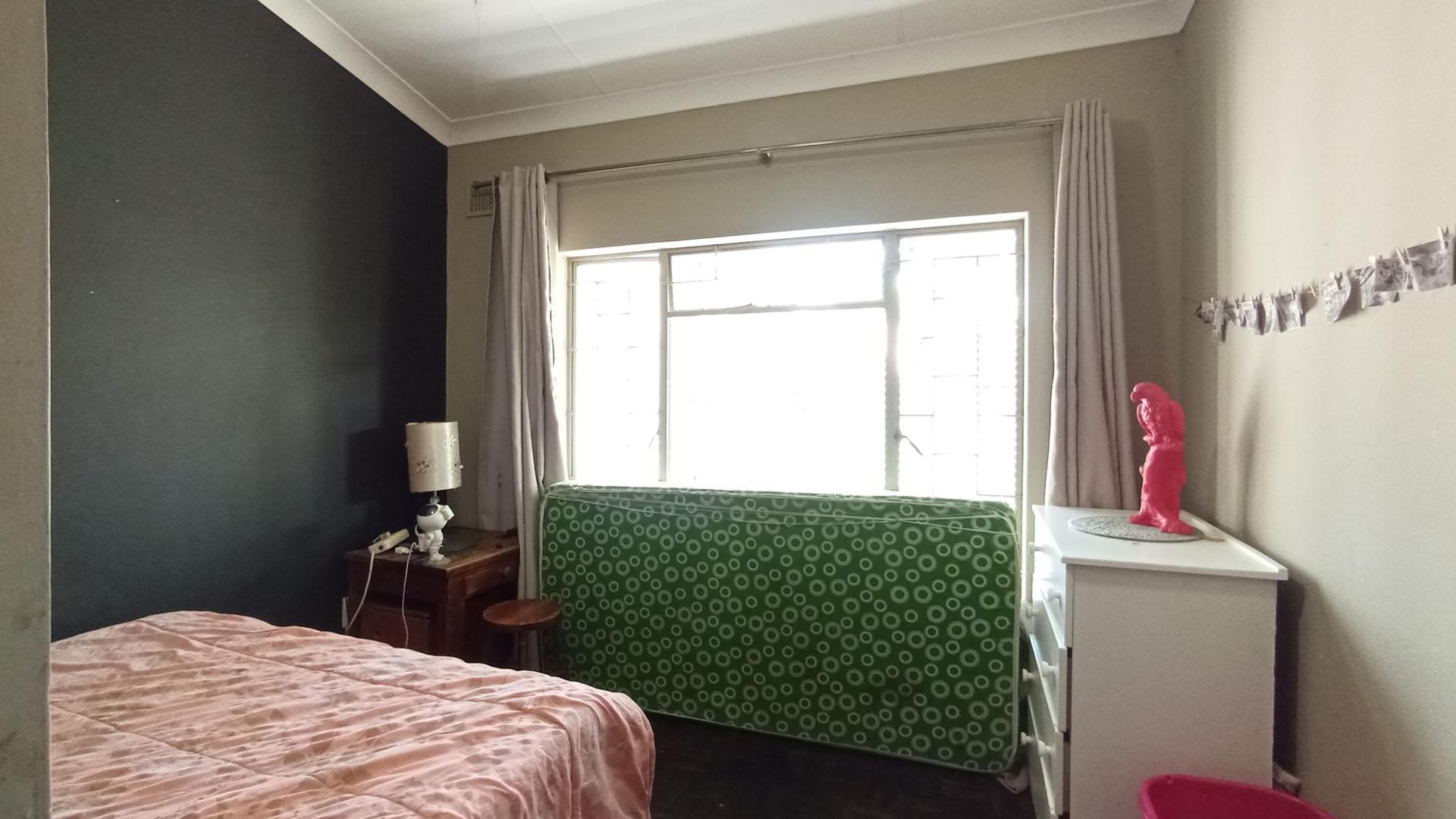 4 Bedroom Property for Sale in Eldoraigne Gauteng