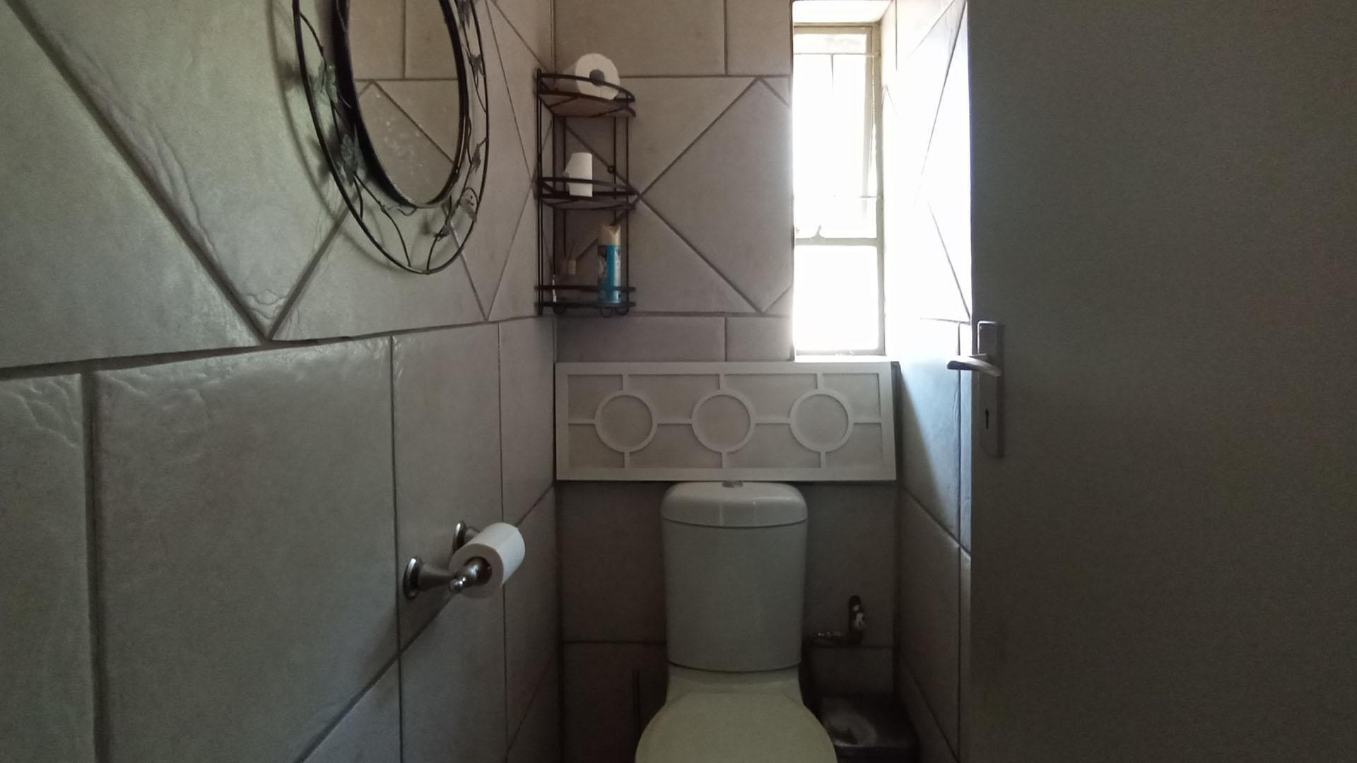 4 Bedroom Property for Sale in Eldoraigne Gauteng