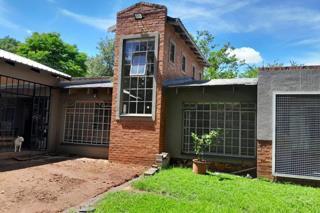 4 Bedroom Property for Sale in Eldoraigne Gauteng