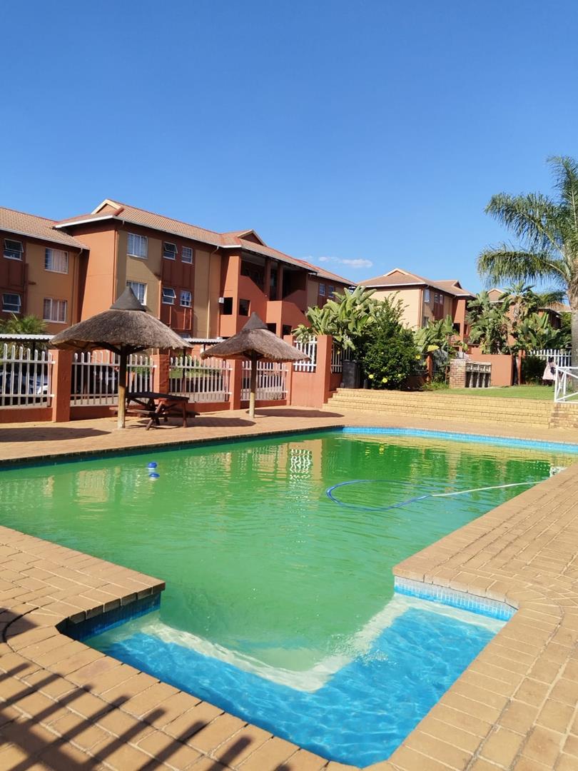 To Let 3 Bedroom Property for Rent in Weltevreden Park Gauteng