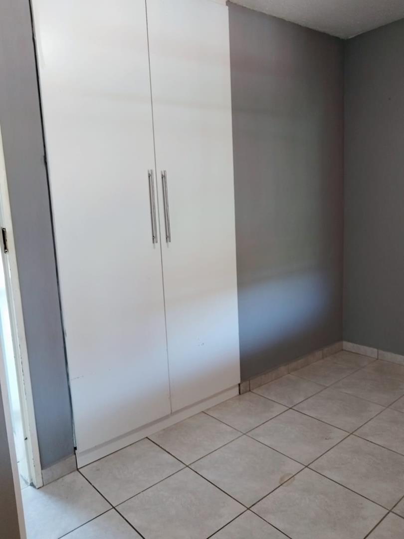 To Let 3 Bedroom Property for Rent in Weltevreden Park Gauteng