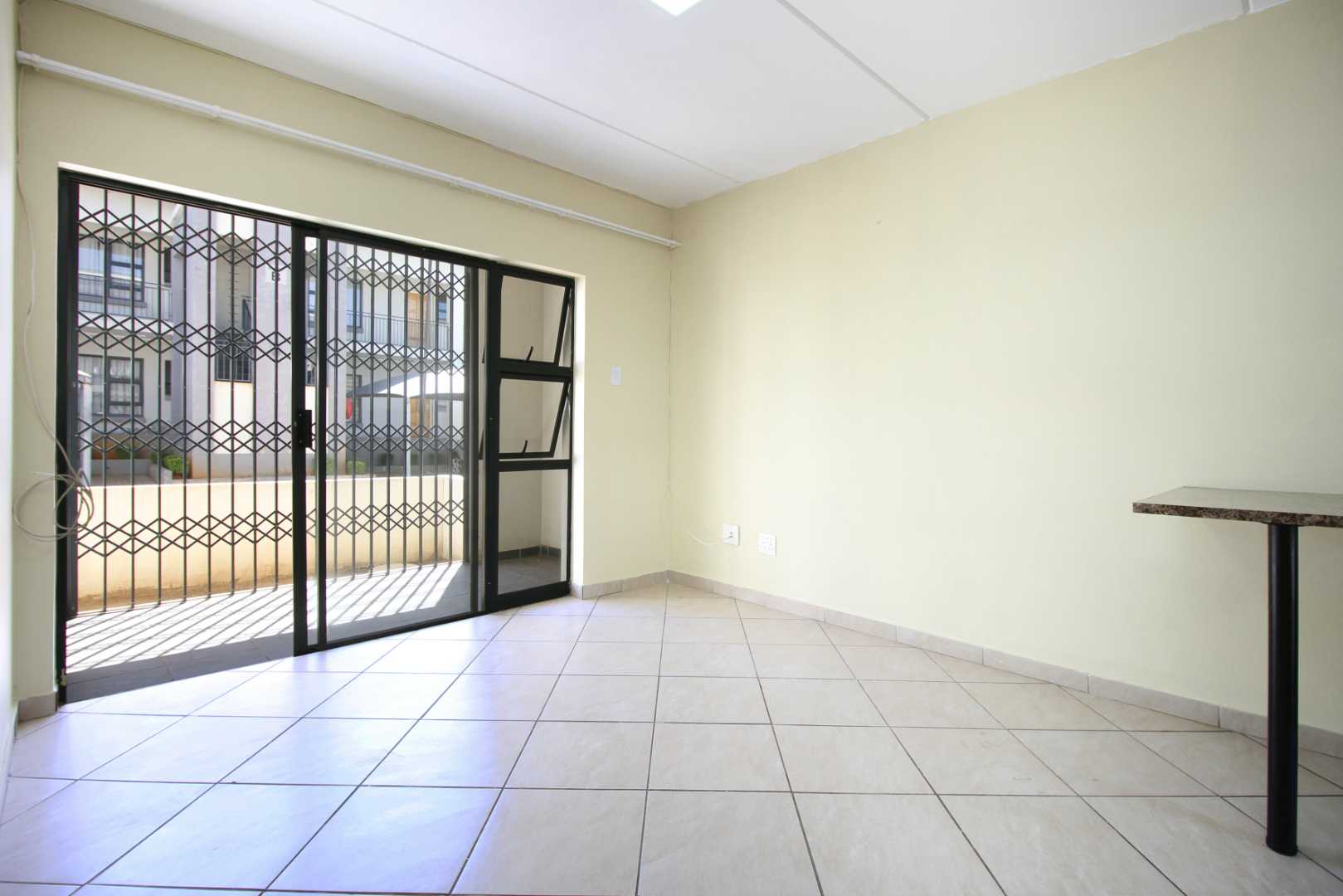 2 Bedroom Property for Sale in Witpoortjie Gauteng