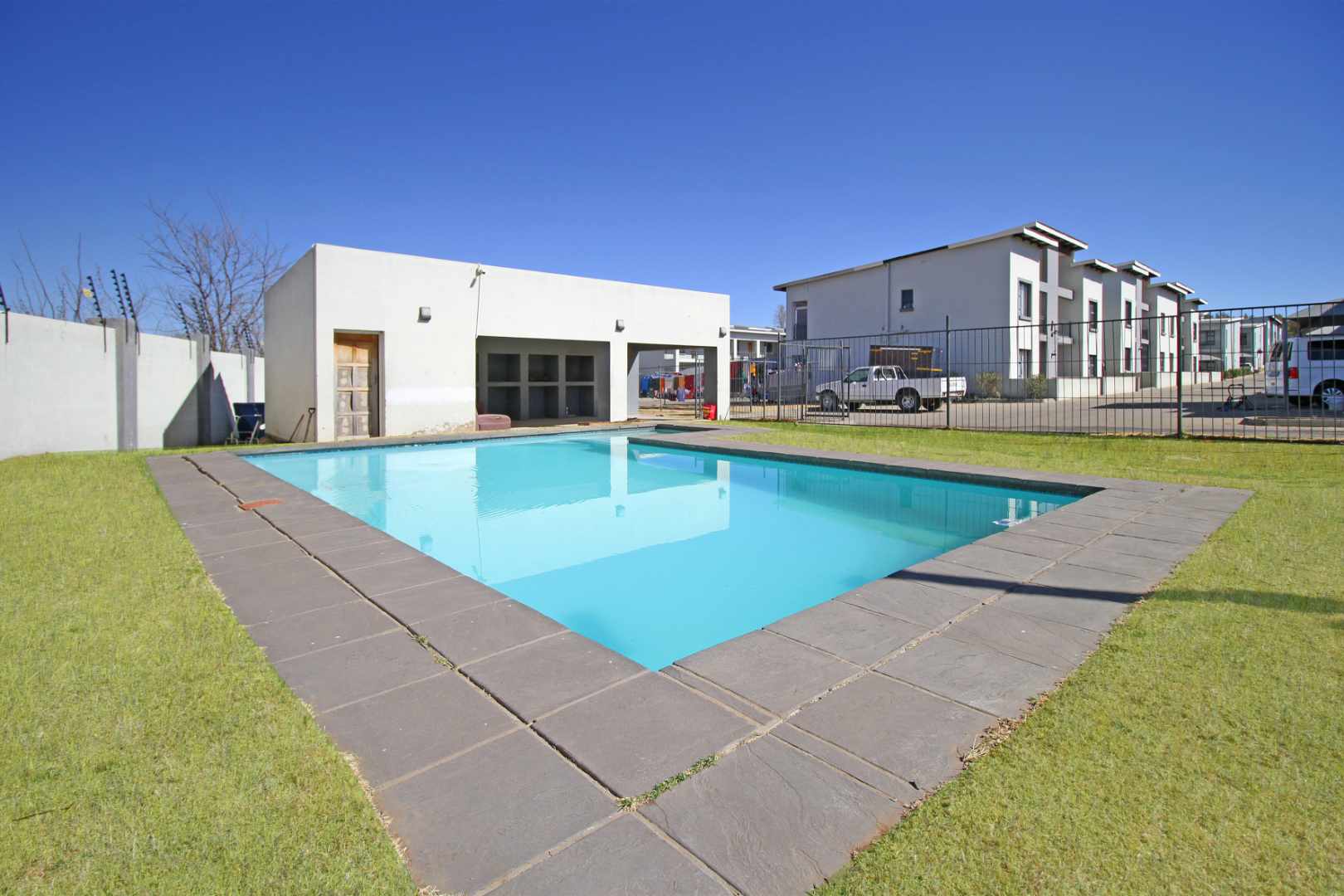 2 Bedroom Property for Sale in Witpoortjie Gauteng