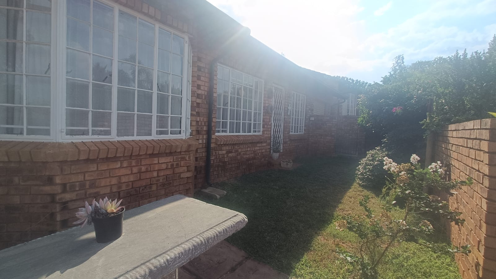 2 Bedroom Property for Sale in Hennopspark Gauteng