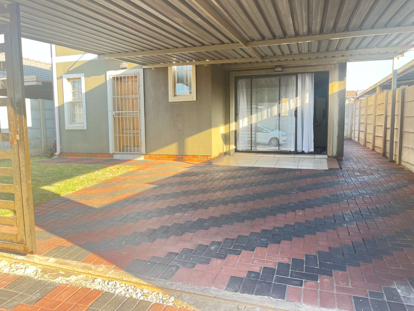 3 Bedroom Property for Sale in Alrode Gauteng