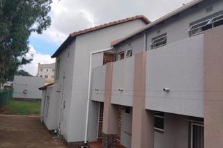 2 Bedroom Property for Sale in Meredale Gauteng