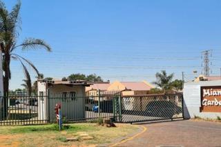 2 Bedroom Property for Sale in Meredale Gauteng