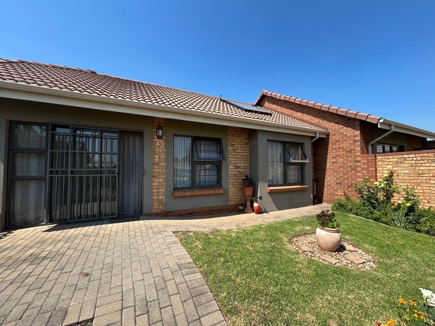 2 Bedroom Property for Sale in Brentwood Park Gauteng