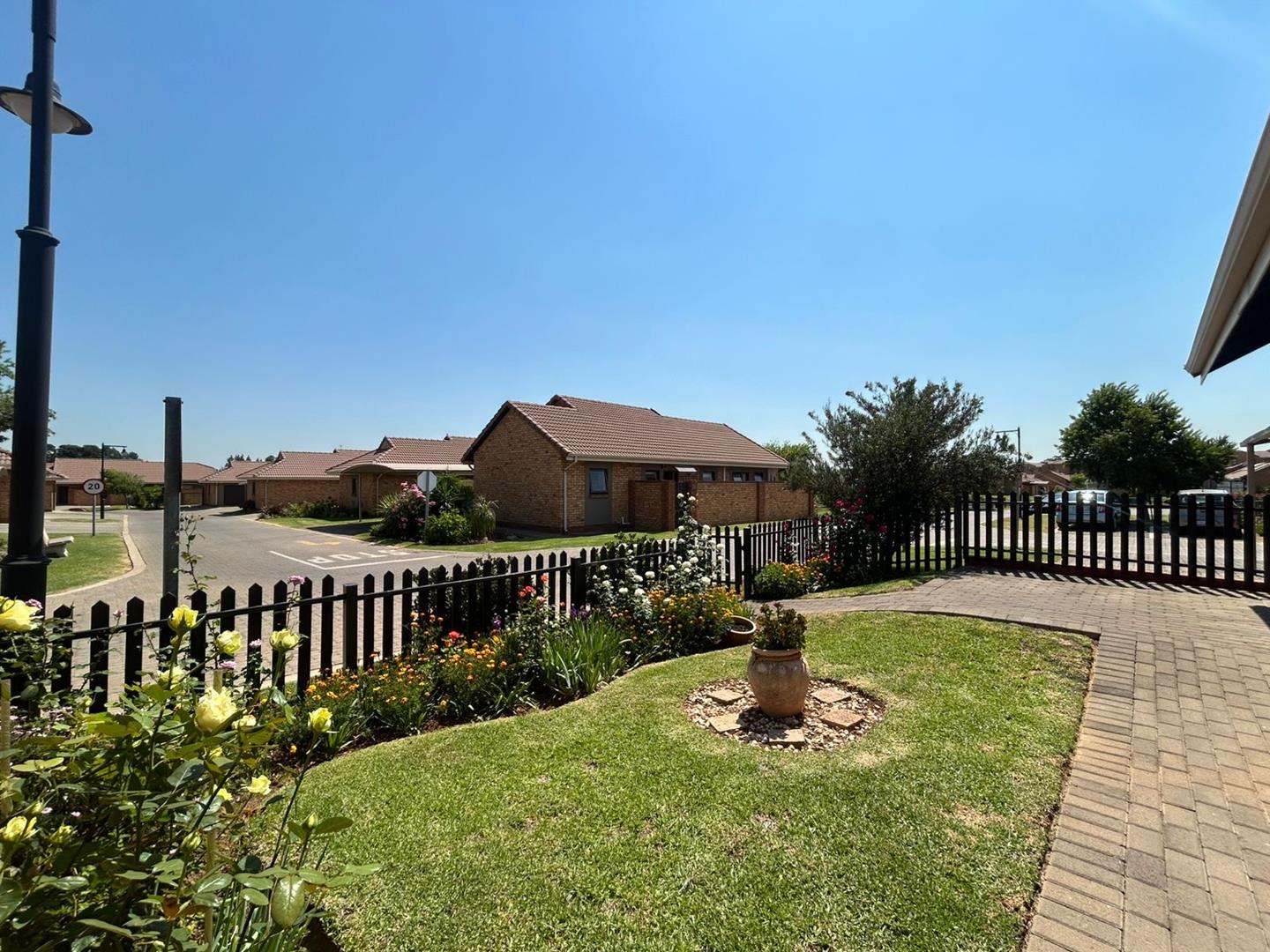 2 Bedroom Property for Sale in Brentwood Park Gauteng