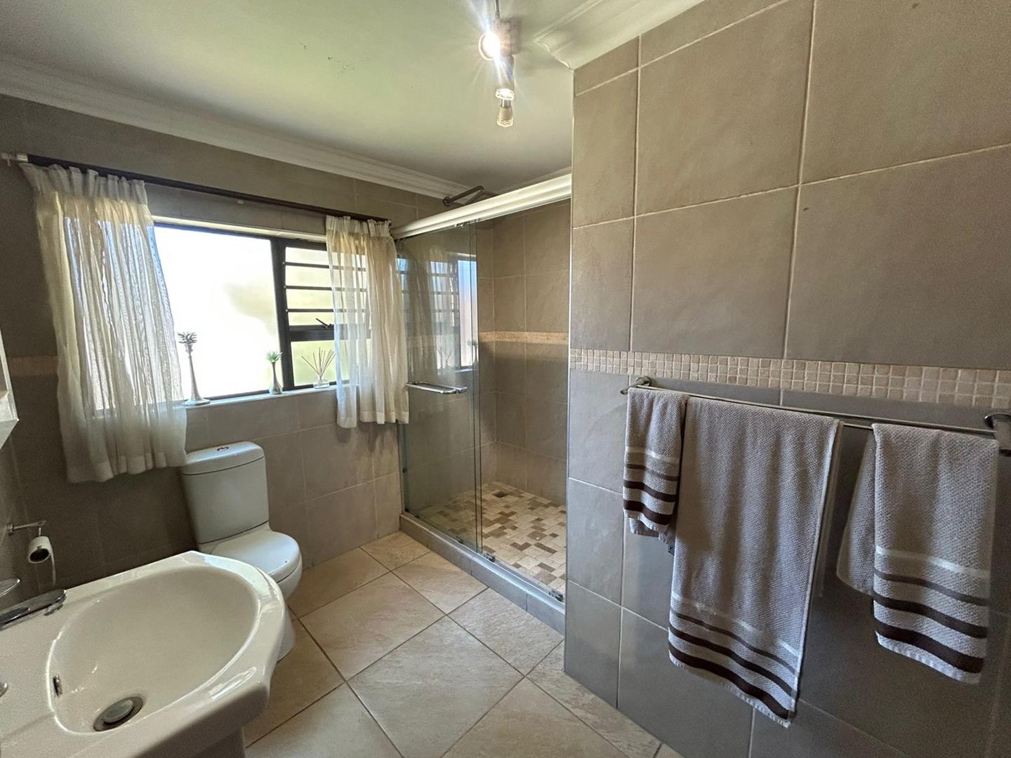 5 Bedroom Property for Sale in Benoni AH Gauteng