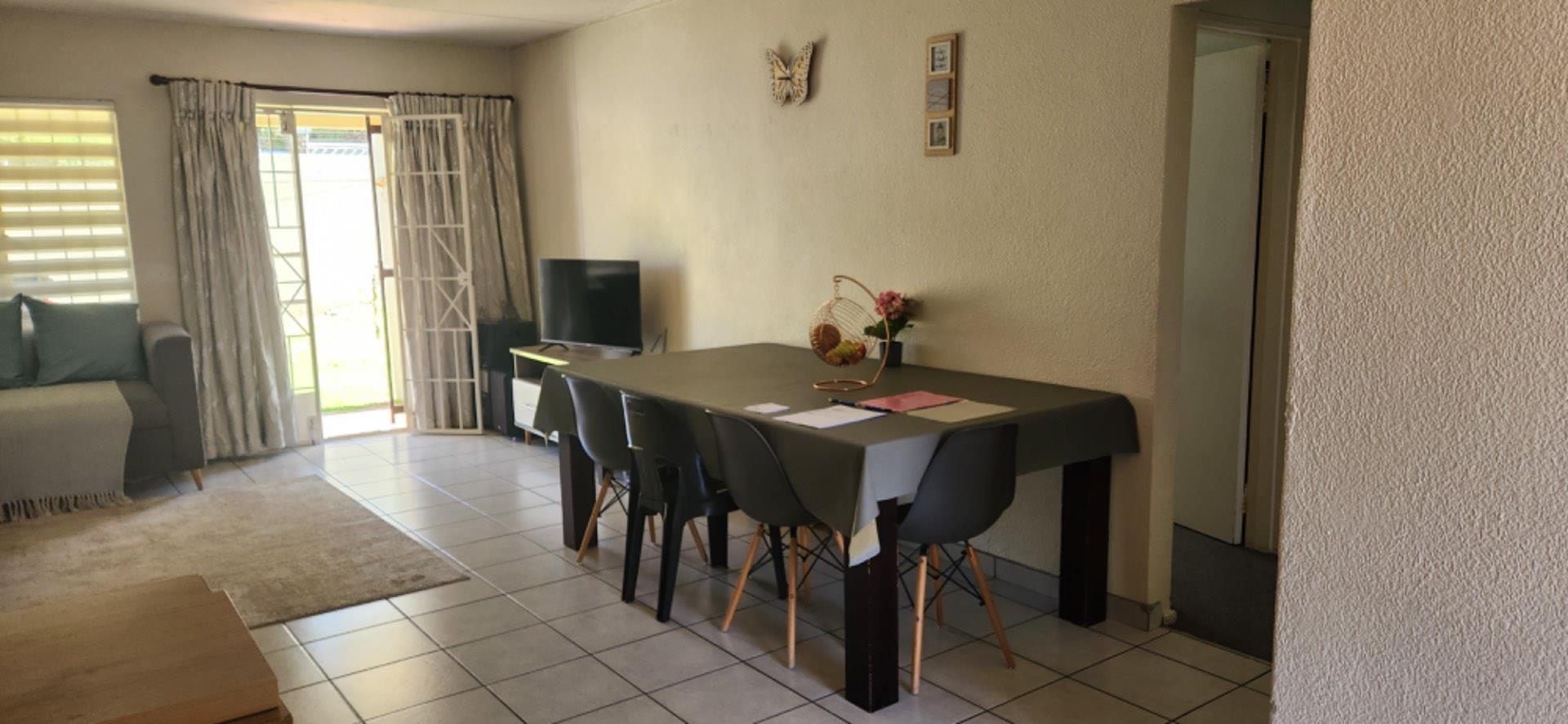 2 Bedroom Property for Sale in Oakdene Gauteng