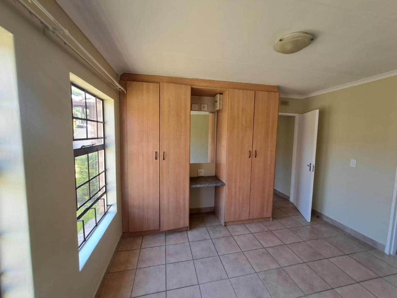 To Let 3 Bedroom Property for Rent in Thatch Hill Estate Gauteng