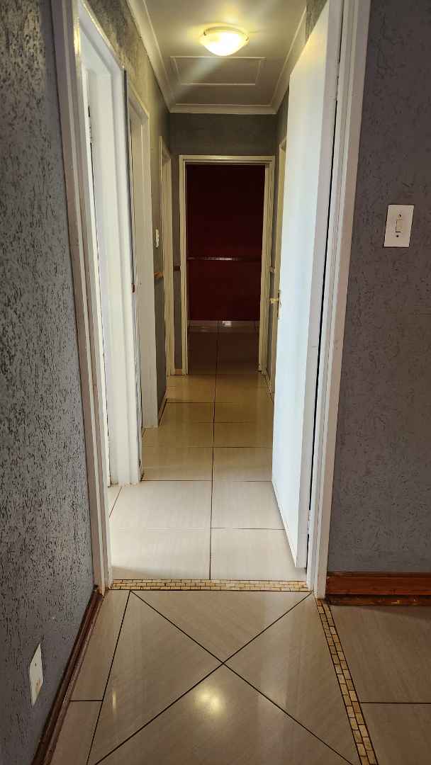 To Let 3 Bedroom Property for Rent in The Orchards Gauteng