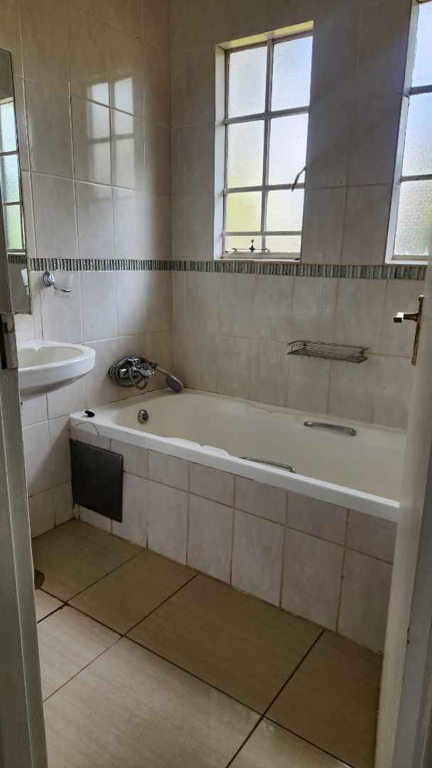 To Let 3 Bedroom Property for Rent in The Orchards Gauteng