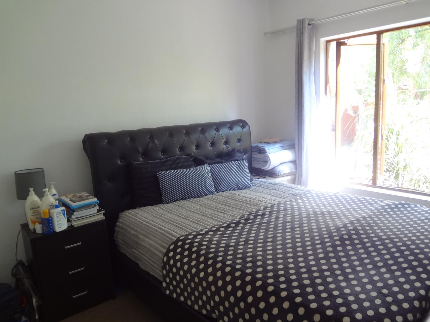 To Let 2 Bedroom Property for Rent in Sunninghill Gauteng