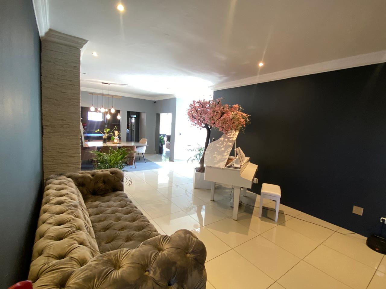 4 Bedroom Property for Sale in Crescent Wood Country Estate Gauteng