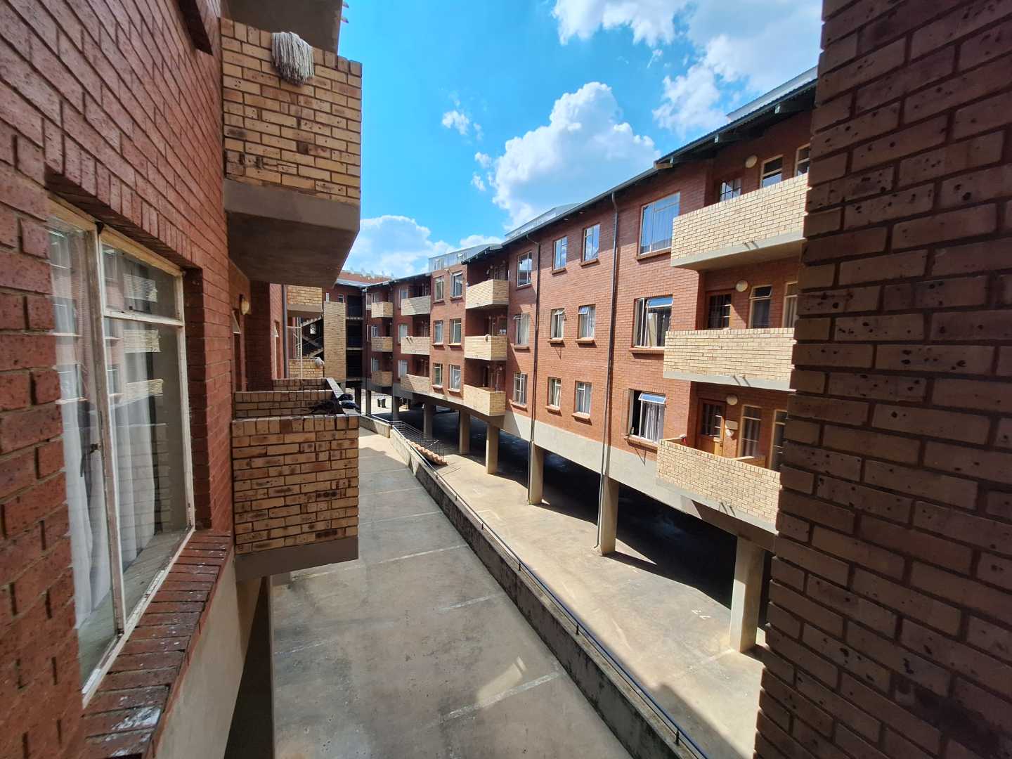 To Let 1 Bedroom Property for Rent in Sunnyside Gauteng