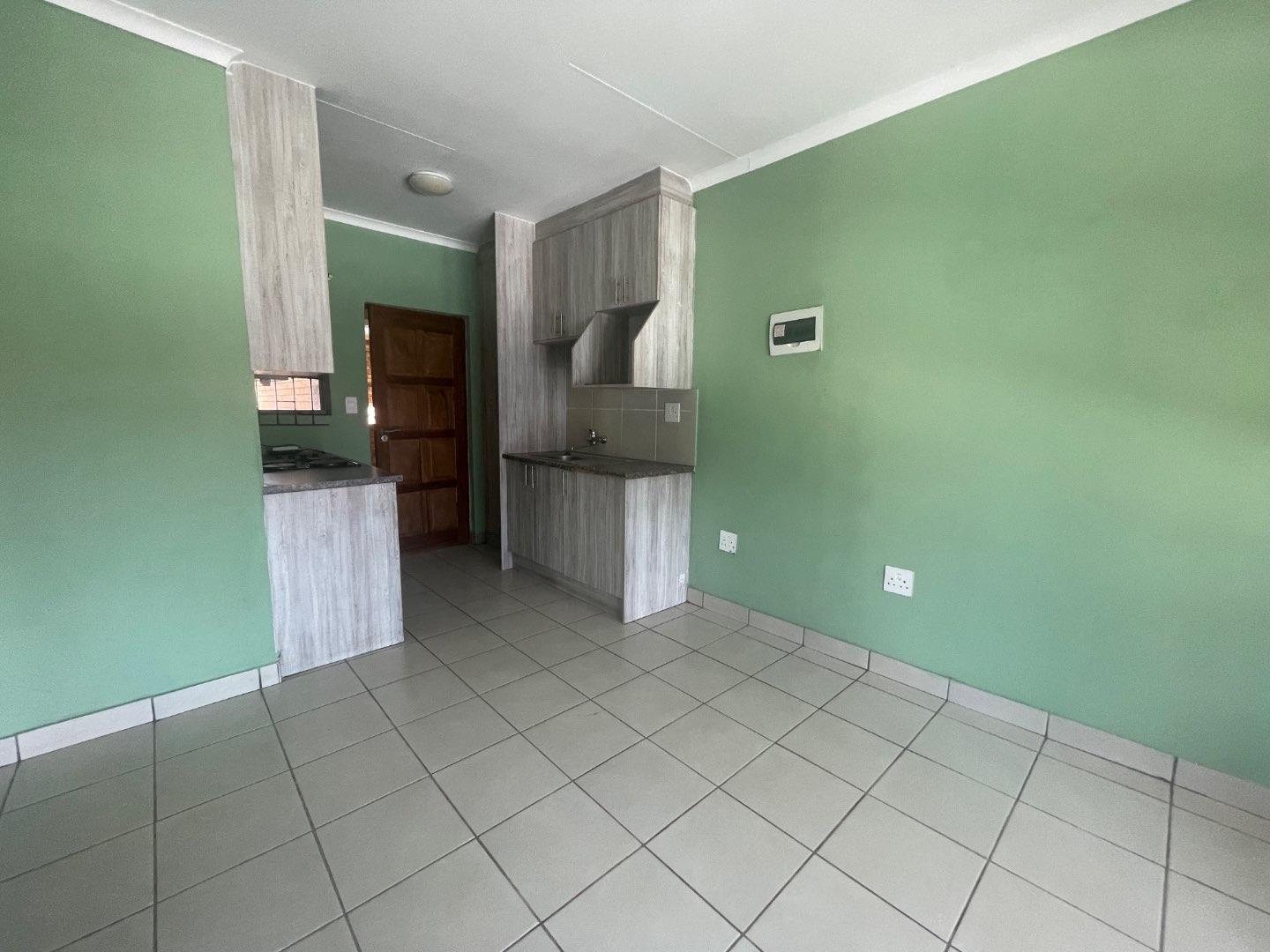 To Let 2 Bedroom Property for Rent in Brentwood Gauteng