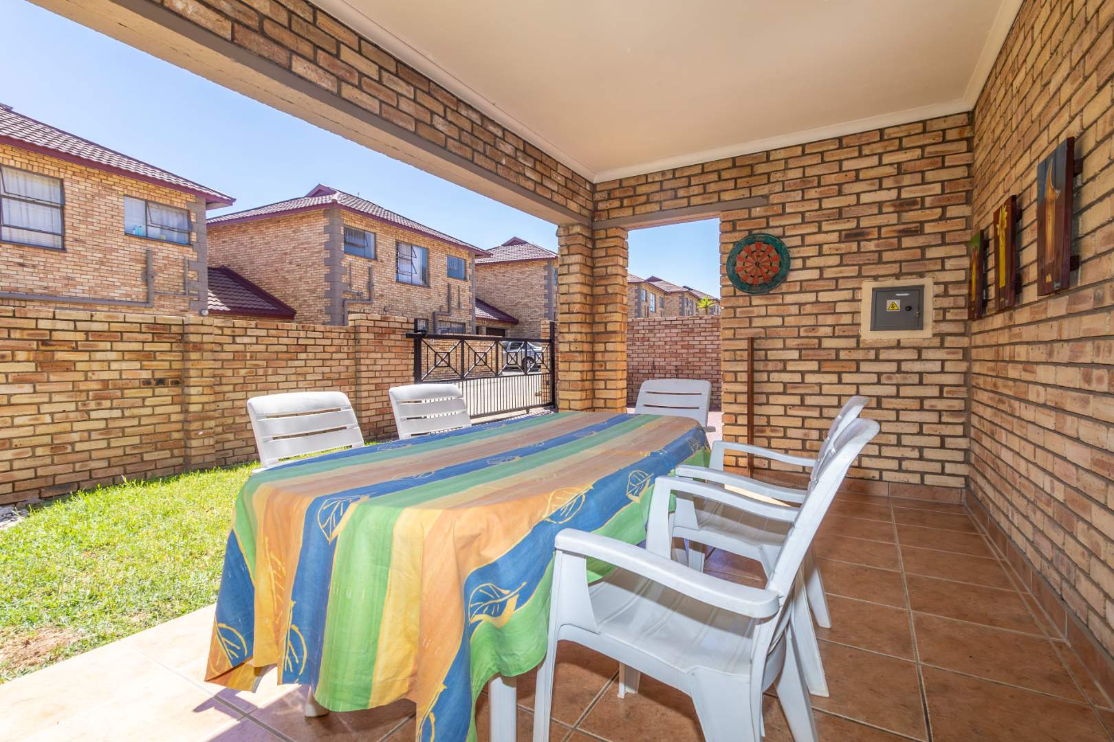 3 Bedroom Property for Sale in Wilgeheuwel Gauteng