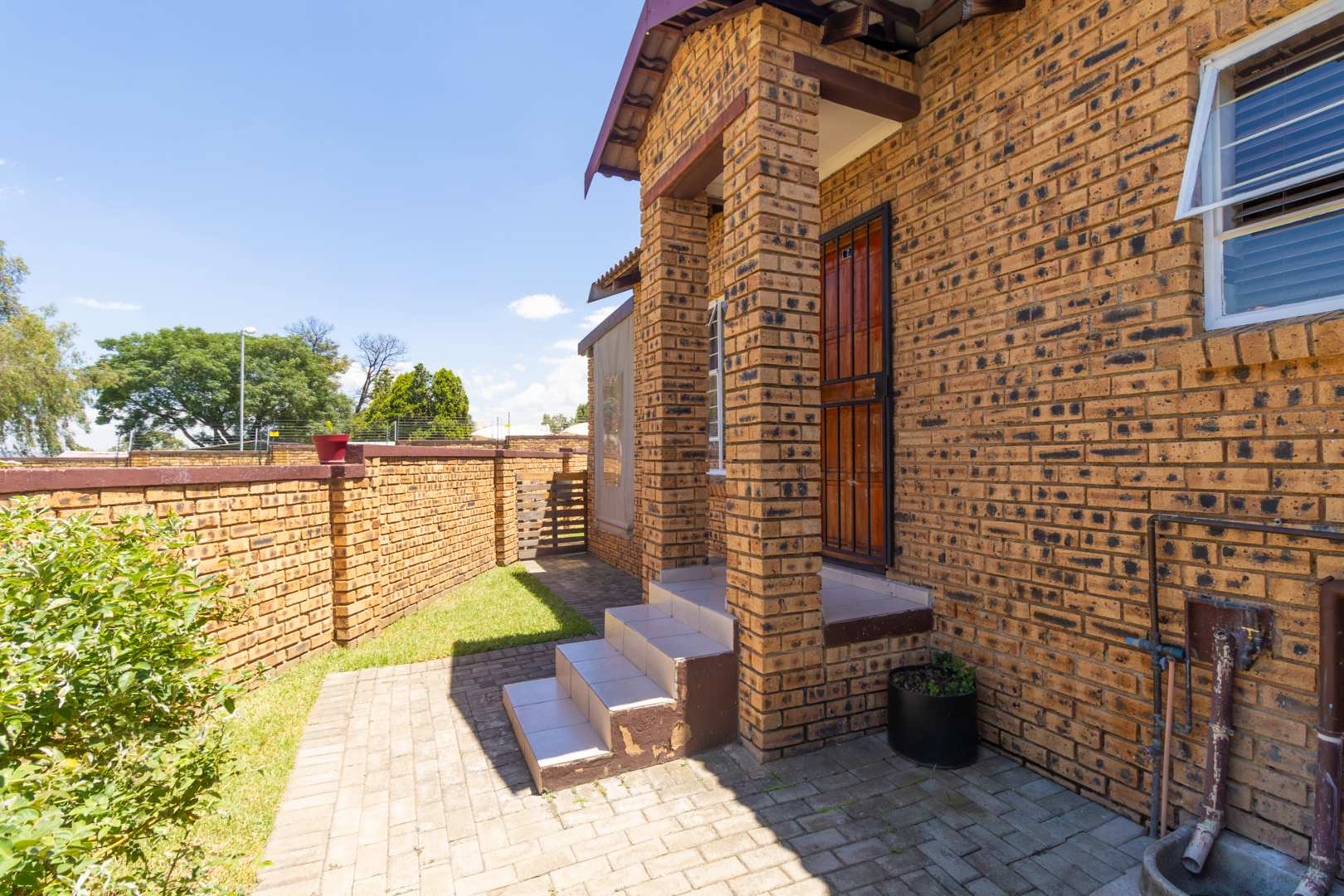 3 Bedroom Property for Sale in Honeypark Gauteng