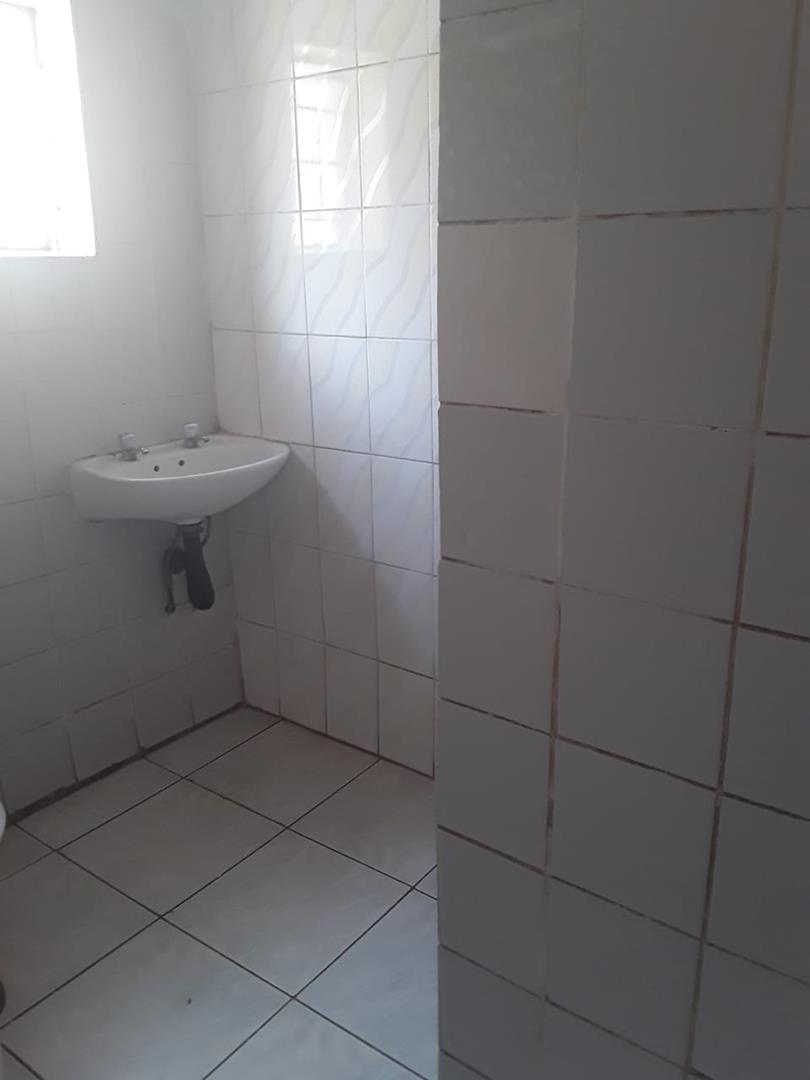 10 Bedroom Property for Sale in Actonville Ext 4 Gauteng