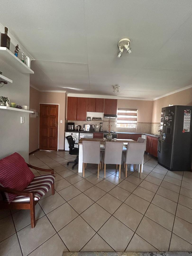 3 Bedroom Property for Sale in Noordwyk Gauteng