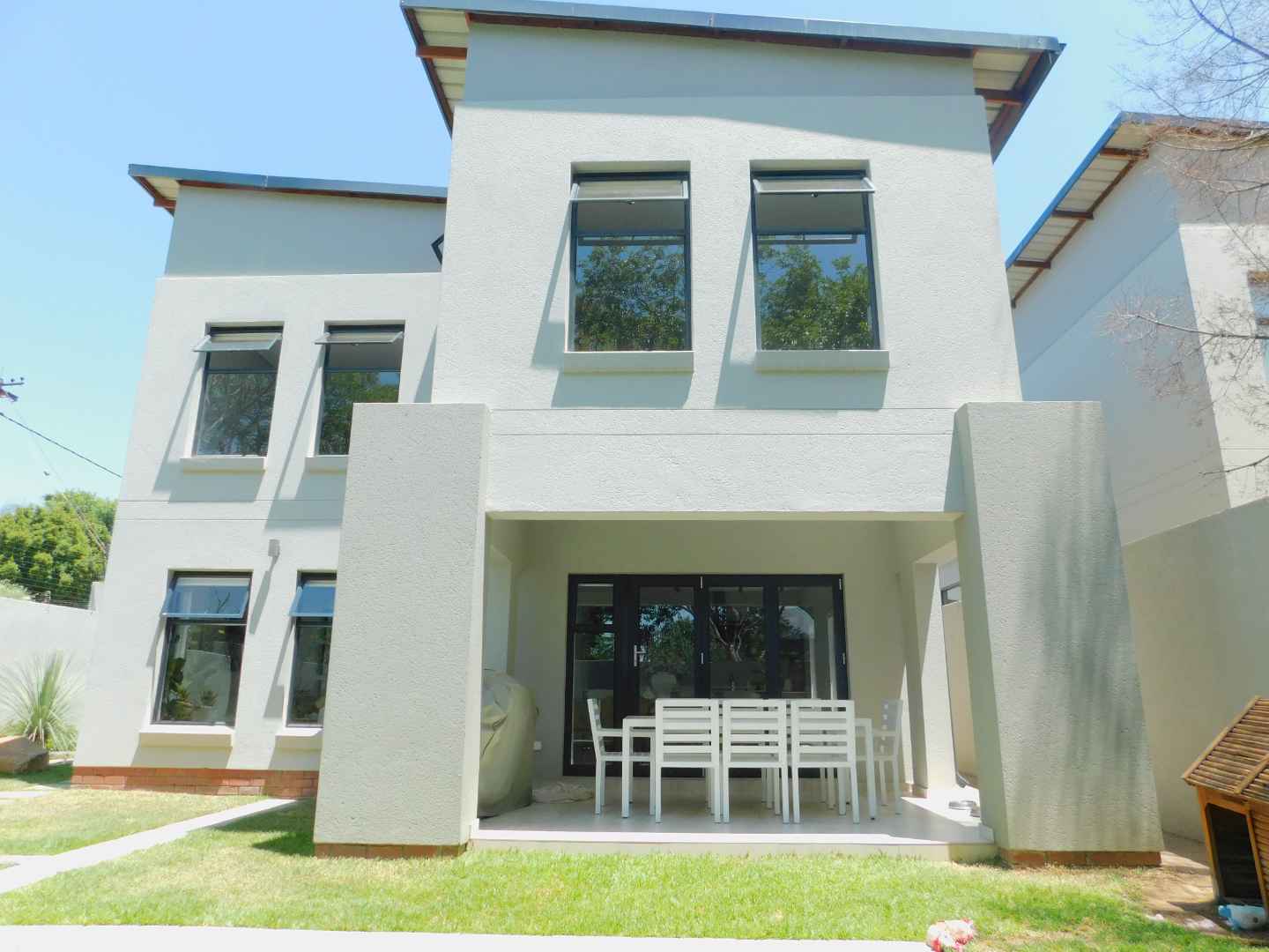 To Let 3 Bedroom Property for Rent in Bryanston Gauteng