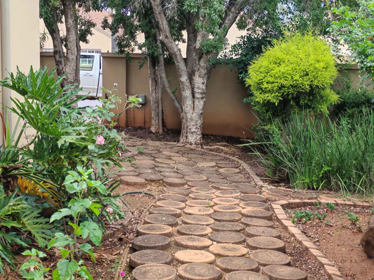 3 Bedroom Property for Sale in Eldoraigne Gauteng