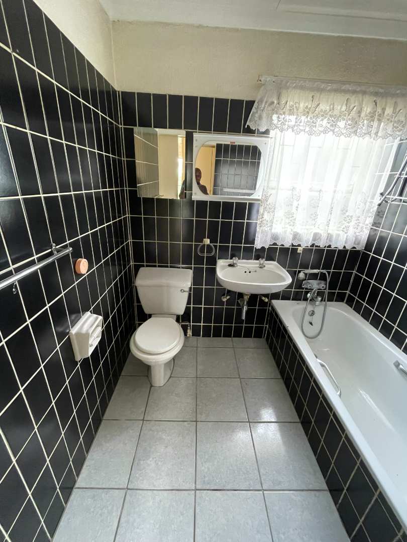 2 Bedroom Property for Sale in Silverton Gauteng