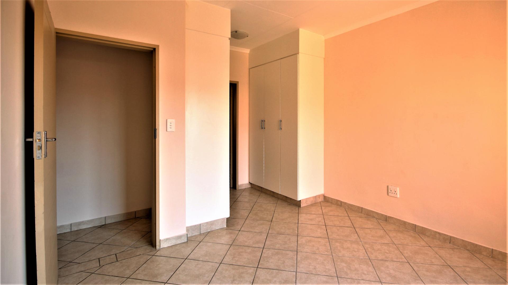 To Let 3 Bedroom Property for Rent in Elardus Park Gauteng