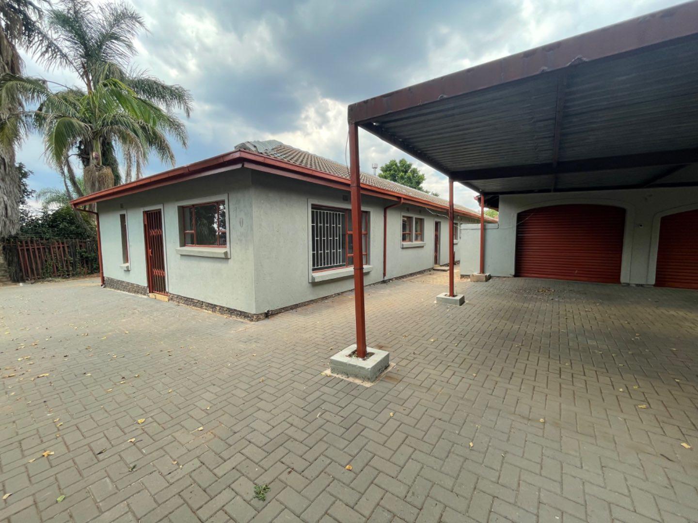 To Let 3 Bedroom Property for Rent in Birchleigh North Gauteng